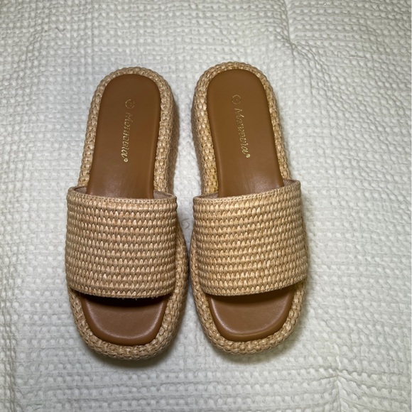 Shoes - Natural Woven Slide Sandals